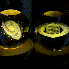 ✨ 3D Crystal Galaxy Moon Lamp – Astronaut Planet Night Light (USB Powered)